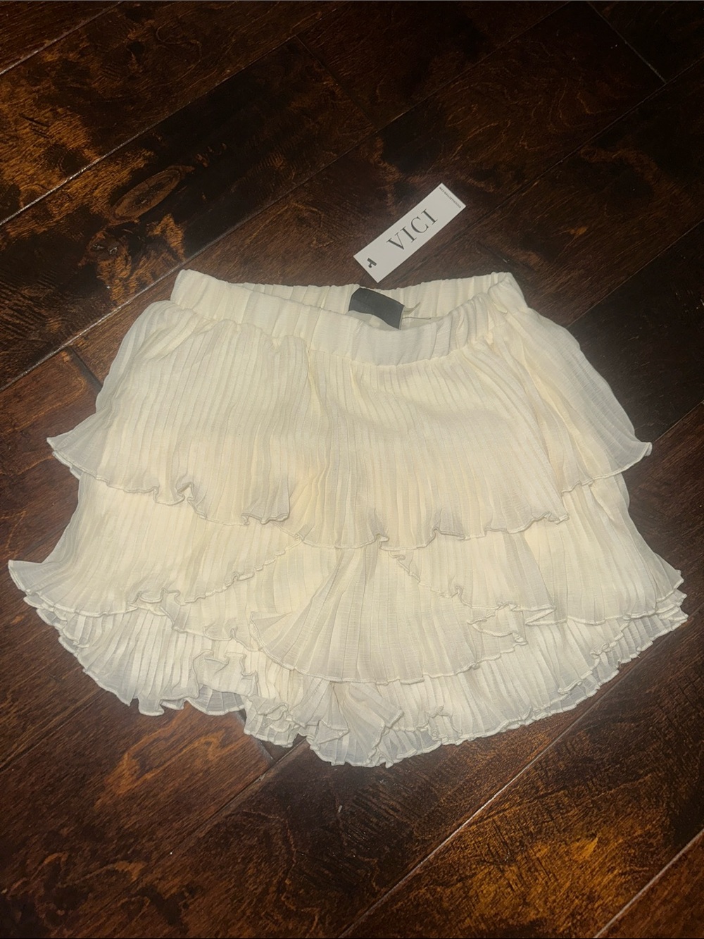 VICI Ivory Tiered Ruffle Pleated Mini Skort